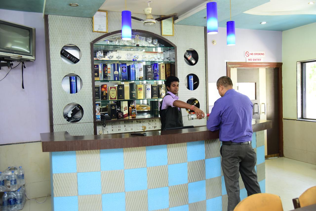 River Touch Resort Silvassa Bagian luar foto