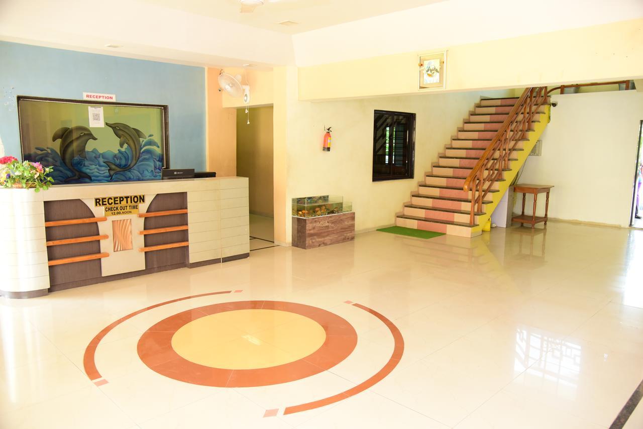 River Touch Resort Silvassa Bagian luar foto