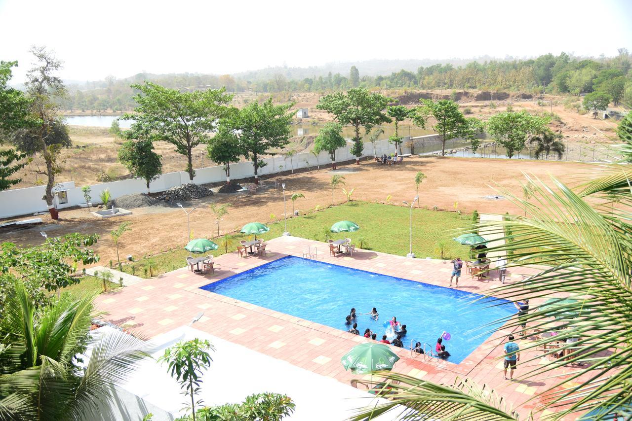 River Touch Resort Silvassa Bagian luar foto